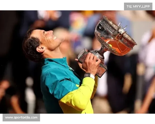 罗兰加洛斯夜场星光熠熠,球迷热情点燃巴黎夏夜